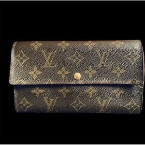 Authentic Louis Vuitton || Monogram Sarah Long Bifold Wallet